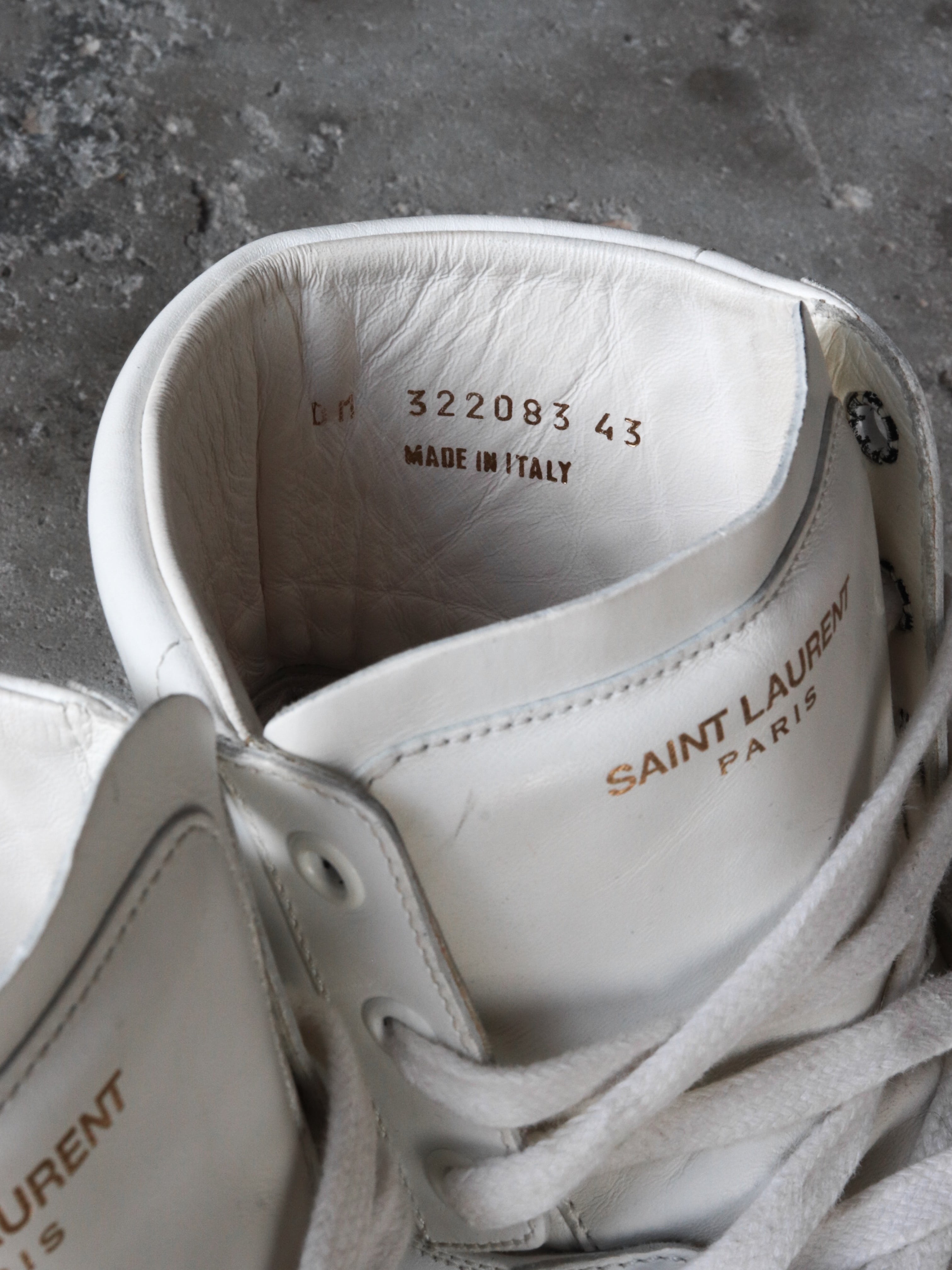 SAINT LAURENT PARIS SL/01H STUDDED SNEAKERS