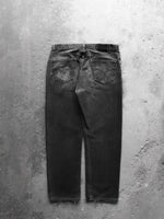 Load image into Gallery viewer, LEVI&#39;S 505 FADED &amp; REPAIRED CHARCOAL DENIM - 1990S
