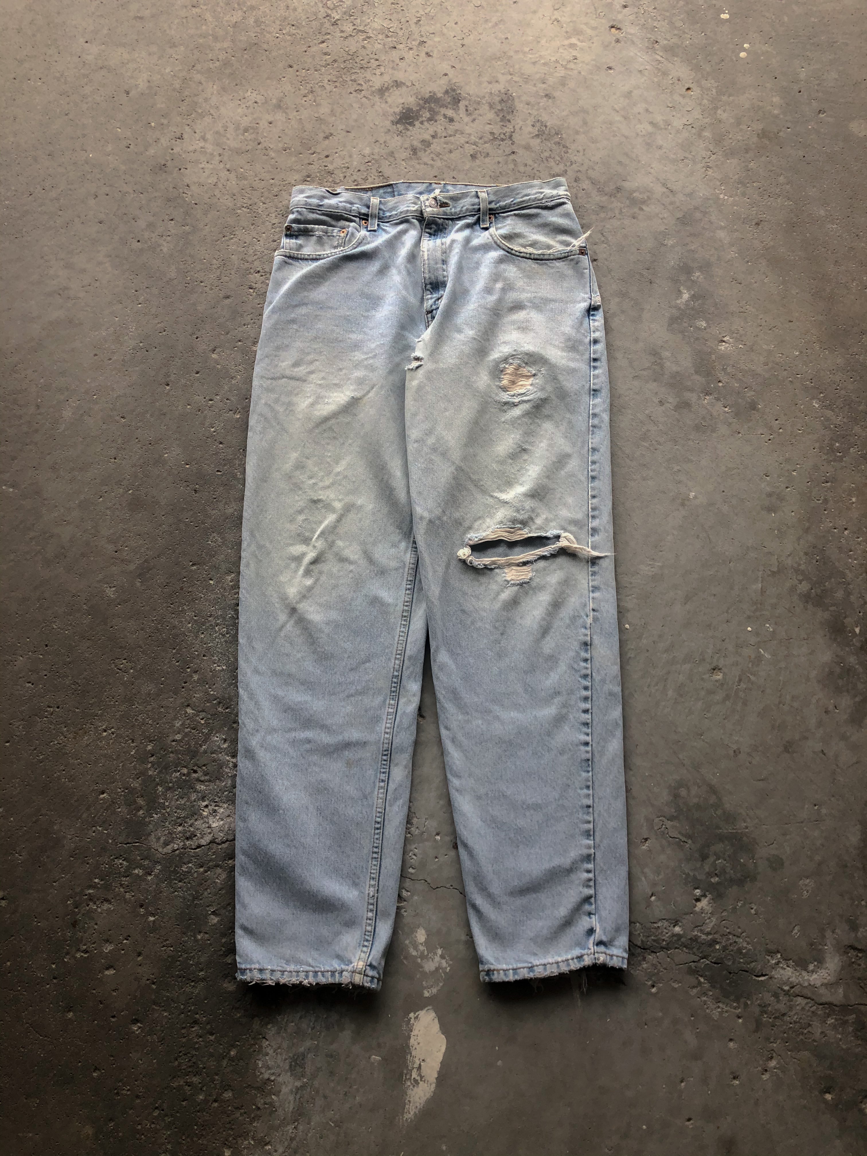 LEVI’S 560 REPAIRED LIGHT WASH DENIM - 1990S - LOST ENDS FOUND