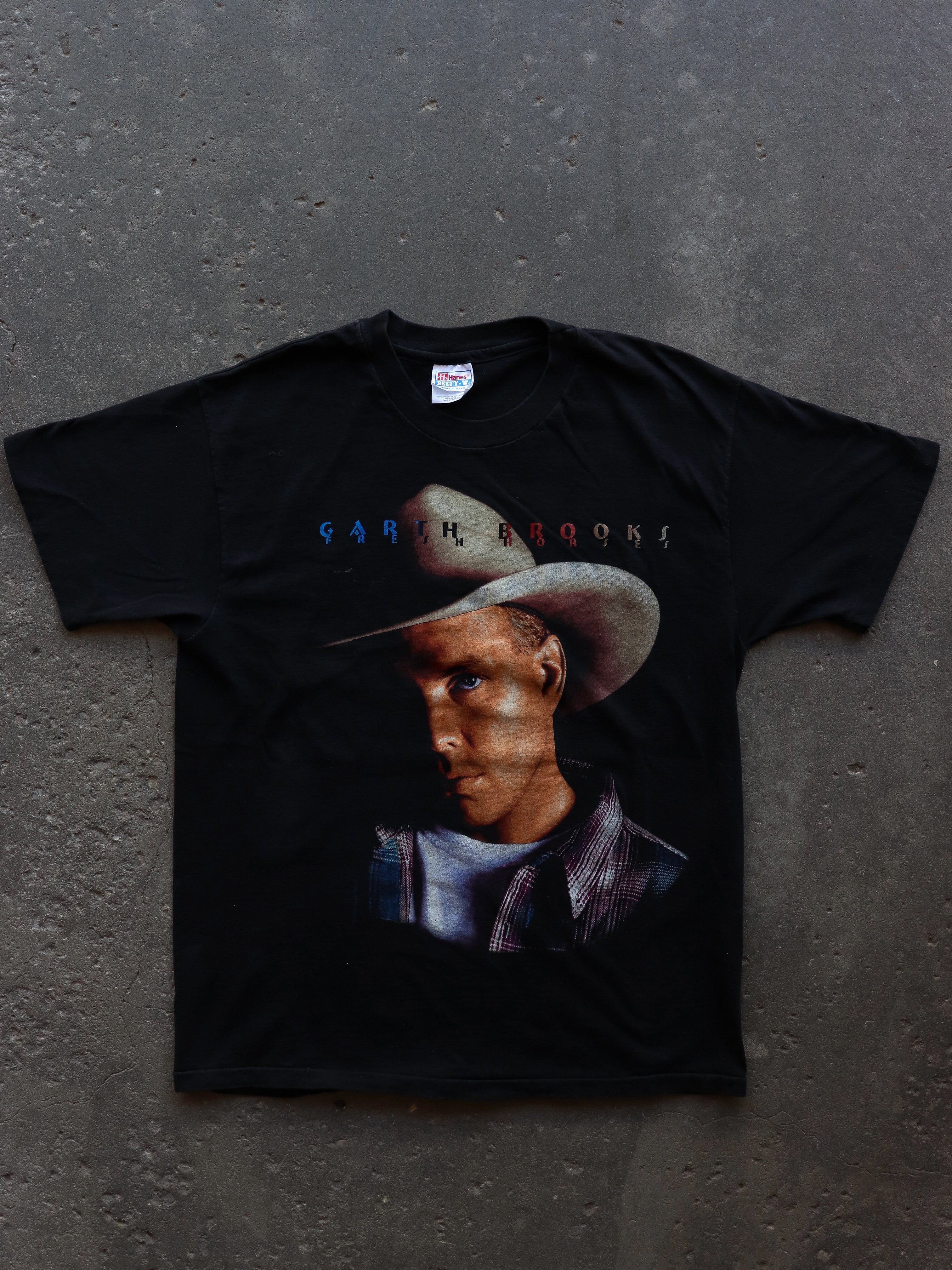 GARTH BROOKS “FRESH HORSES” BAND TEE - 1990S - LOST ENDS FOUND