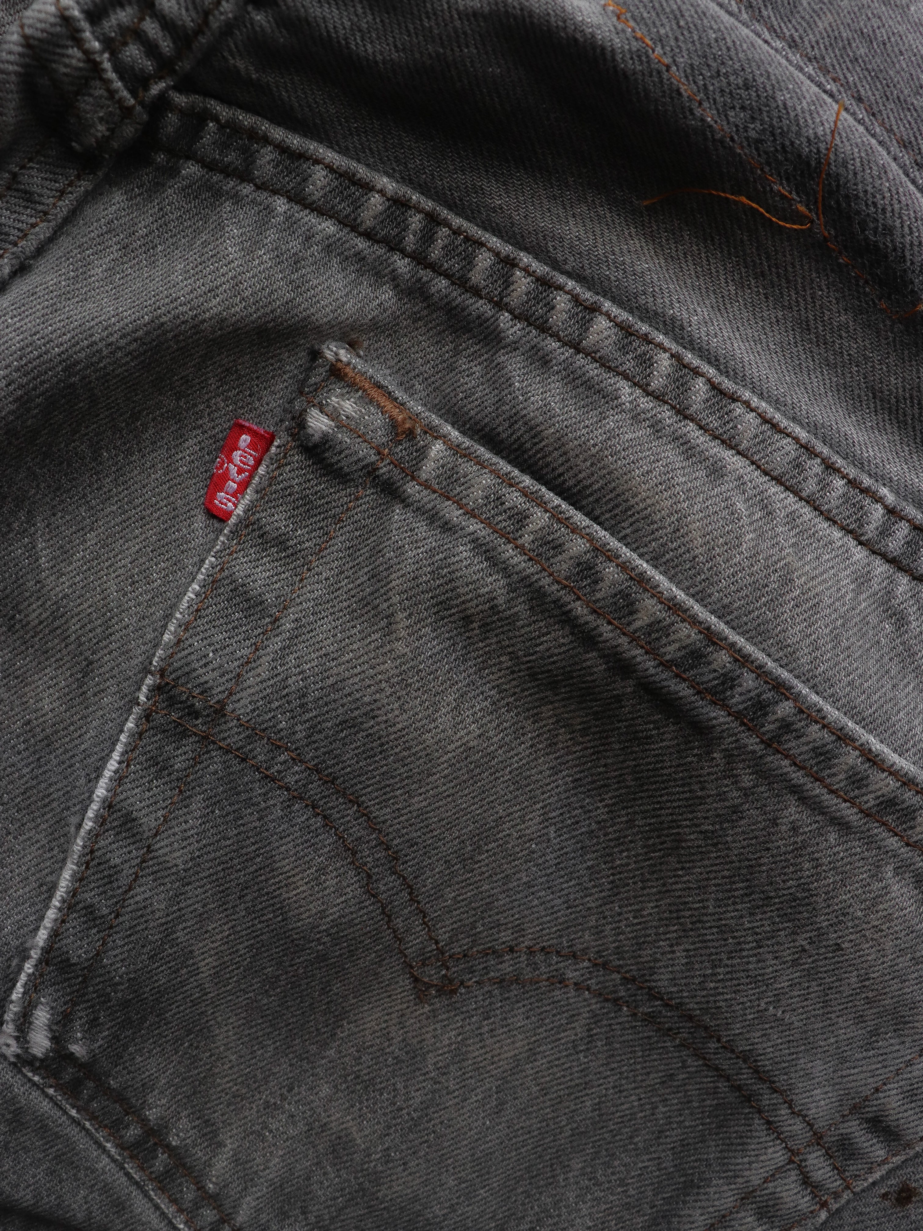 LEVI'S 501 RELEASED HEM CEMENT DENIM - 1990S