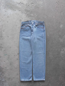 LEVI'S 501 MEDIUM WASH DENIM - 1990S