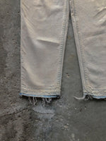 Load image into Gallery viewer, LEVI’S 550 CREAM RELEASED HEM DENIM - 1990S - LOST ENDS FOUND
