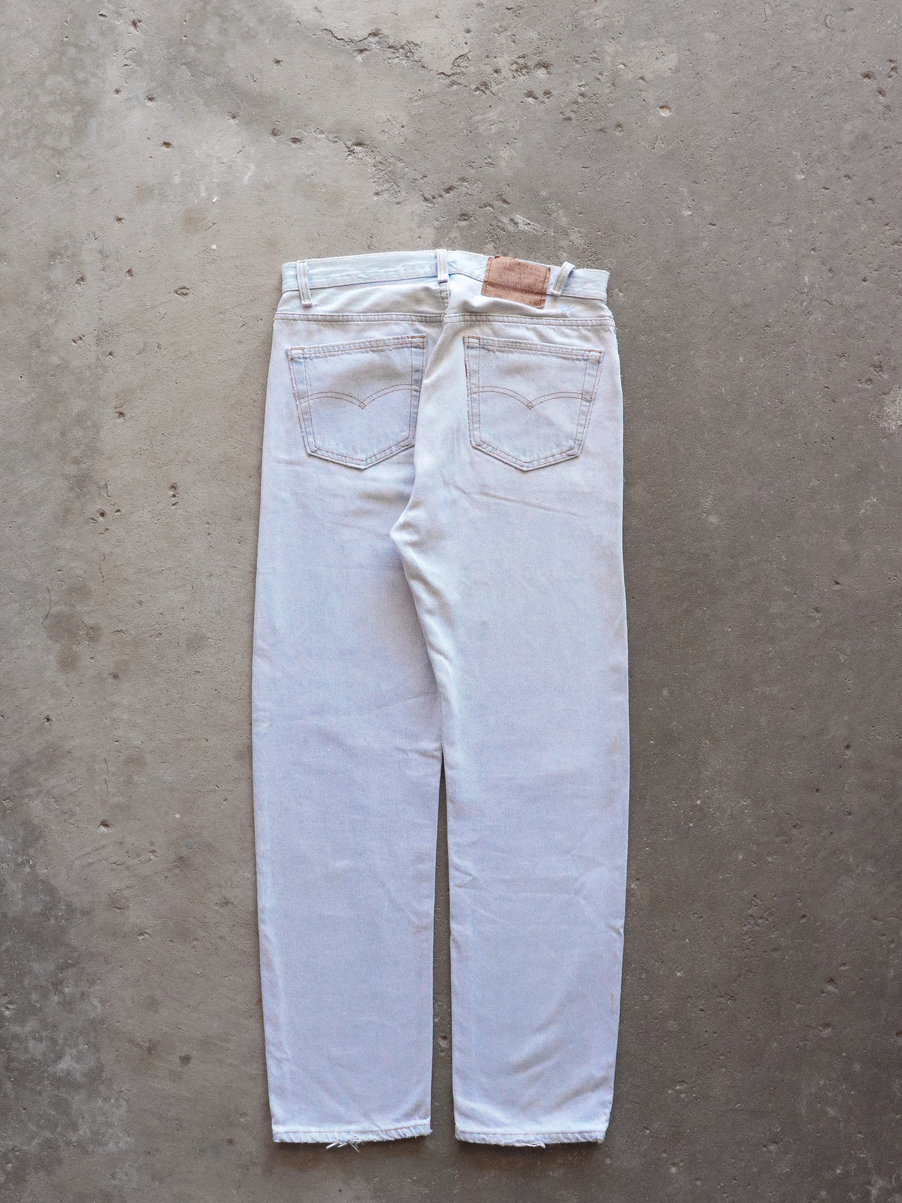 LEVI'S 501 LIGHT WASH DENIM - 1990S