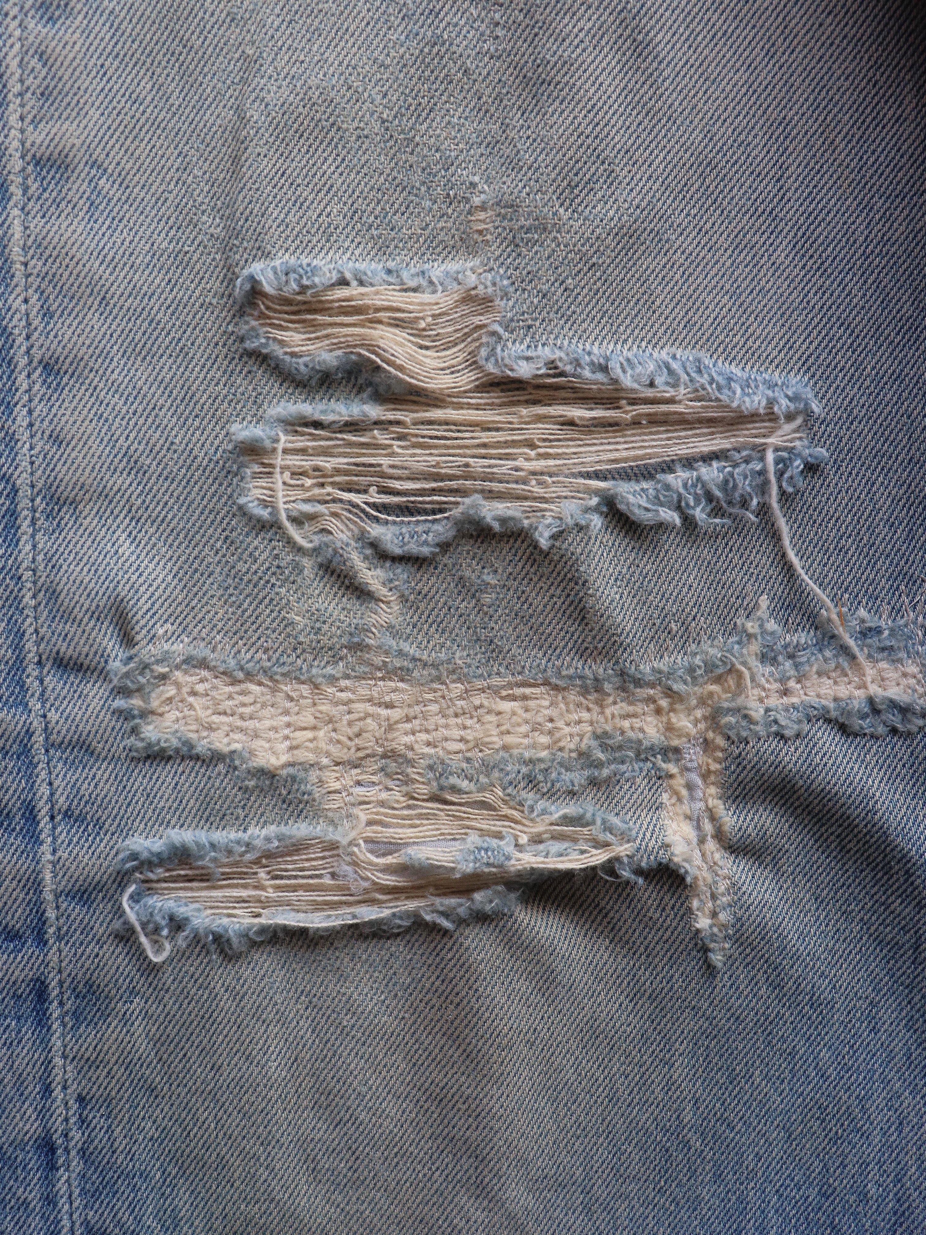 LEVI'S 501 FADED & REPAIRED DIRTY WASH DENIM - 1990S  ( 33 x 32 ) - LOST ENDS FOUND